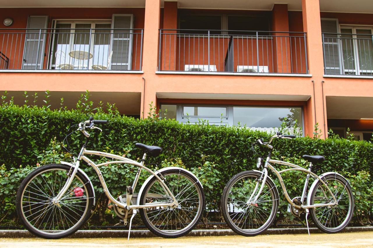 Agriturismo Familiare I Giardini Del Lago 바레세 외부 사진